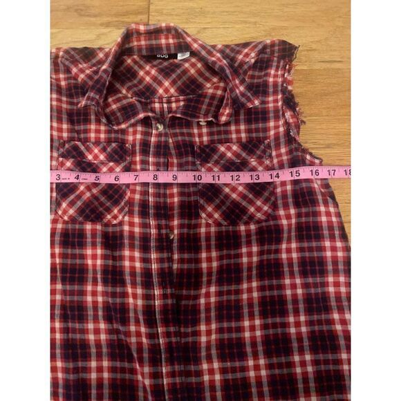 BDG, women's red plaid collared sleeveless button front cotton shirt size small - Picture 7 of 8